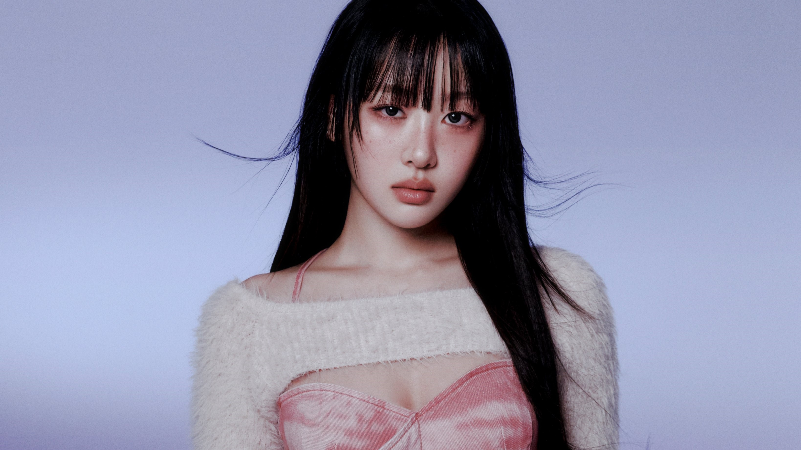Yves makes official solo debut with 1st EP “LOOP” - Annyeong Oppa